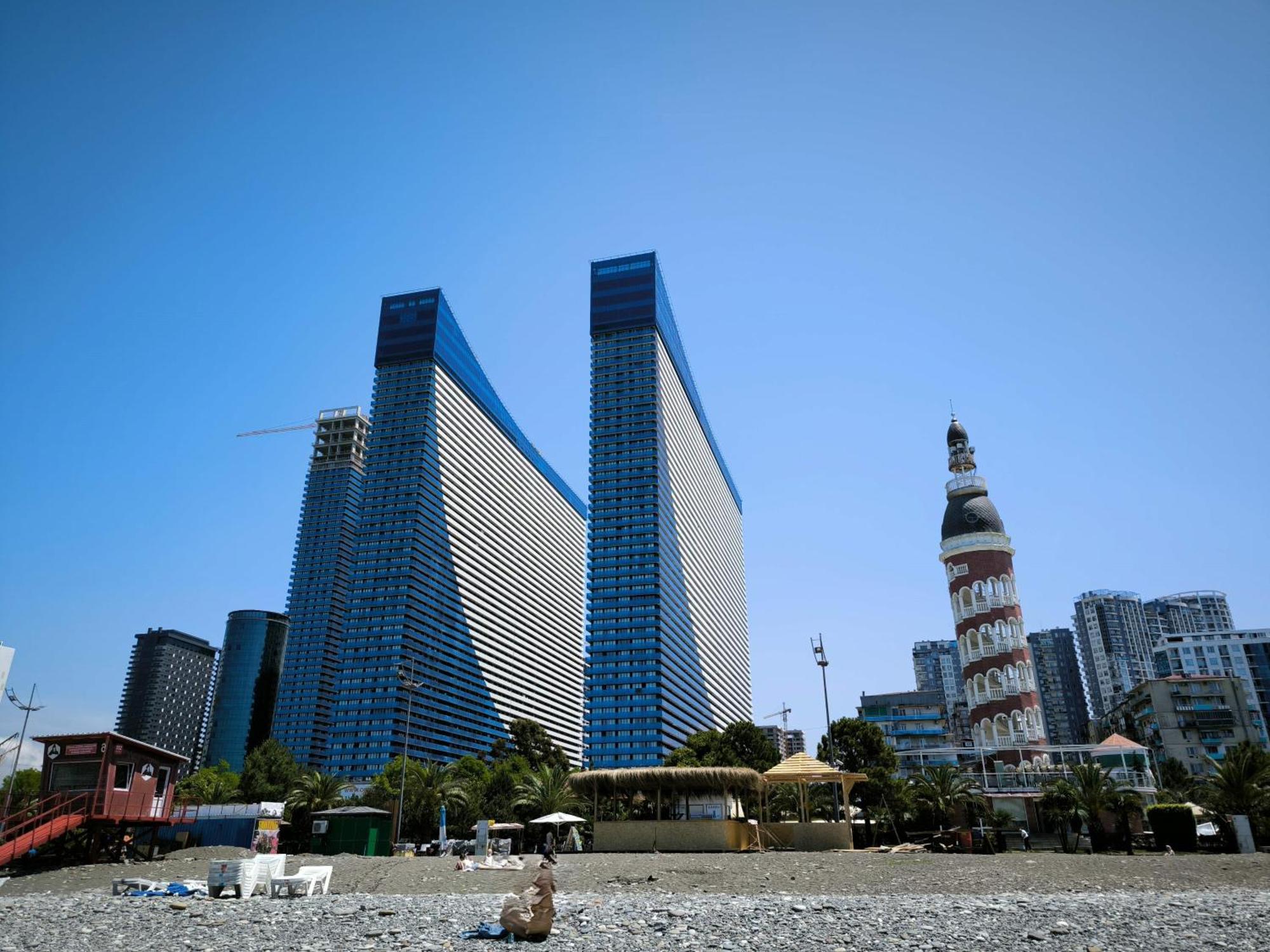 Orbi City Sun Tower 43 Floor Batumi Esterno foto